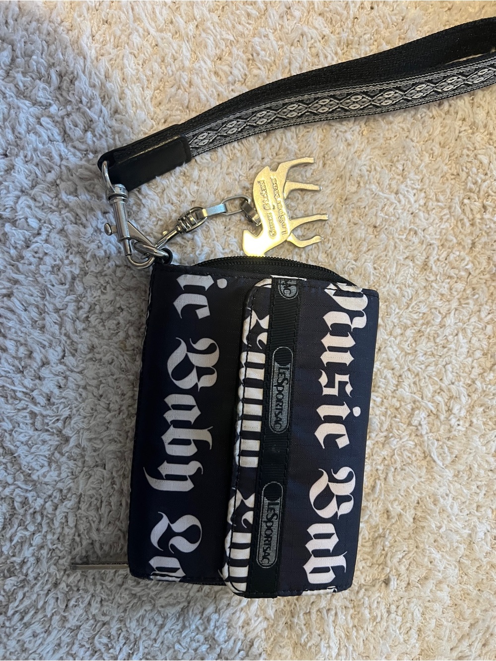 Lamb Lesportsac Black and White Zip Wristlet